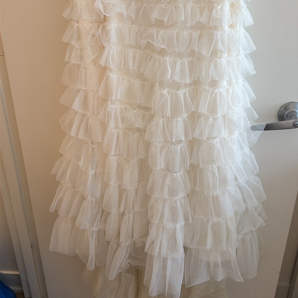 Jessica McClintock Cream Ruffled Lace Wedding Dress - Picture 3 of 7